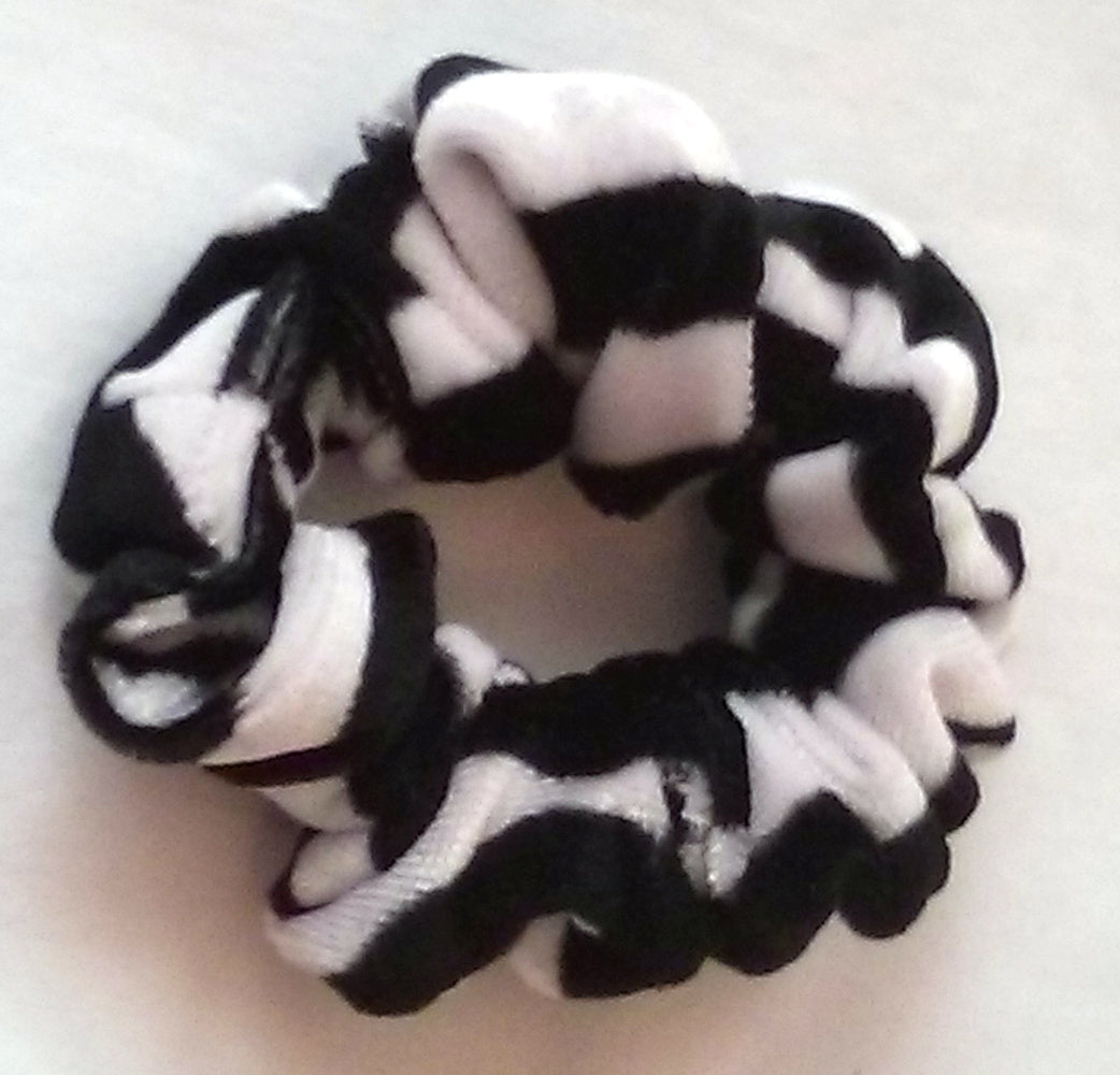 Zebra Velvet Hair Scrunchies - Twiggy Scrunchies