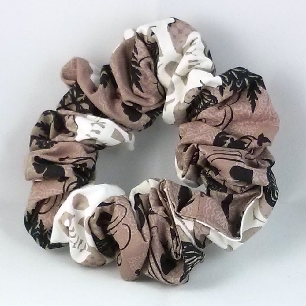 Knitty Gritty Skully Scrunchy - Full