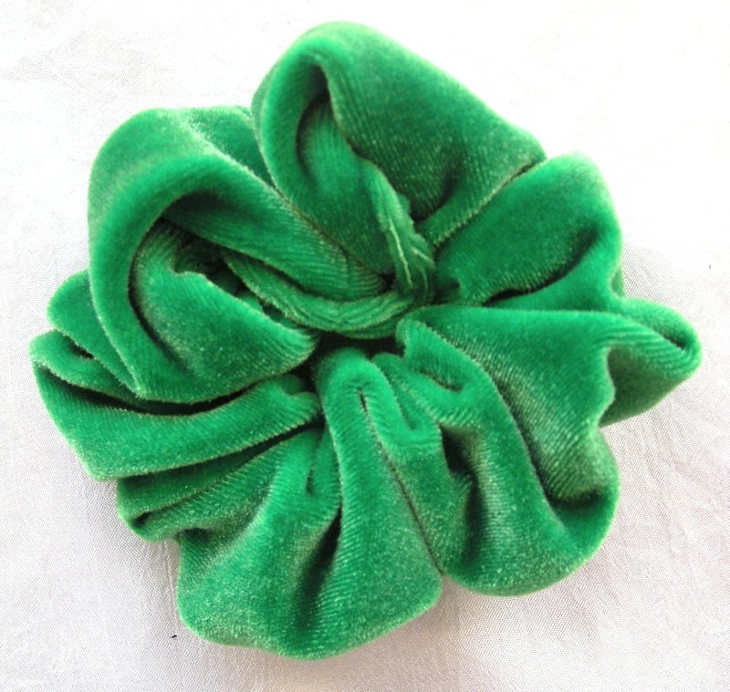 Kelly Green Velvet Hair Scrunchy - Small