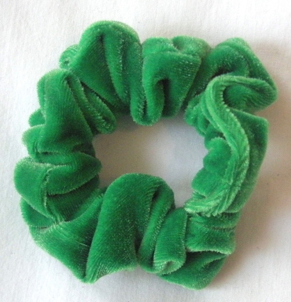 Kelly Green Velvet Hair Scrunchy - Twiggy Scrunchies