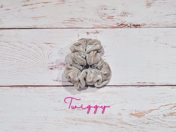 Beige Crushed Velvet Scrunchie - Twiggy size